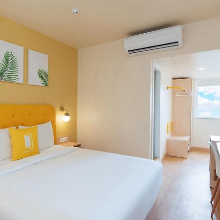 Bloom Hotel Financial District Hyderabad Eksteriør billede