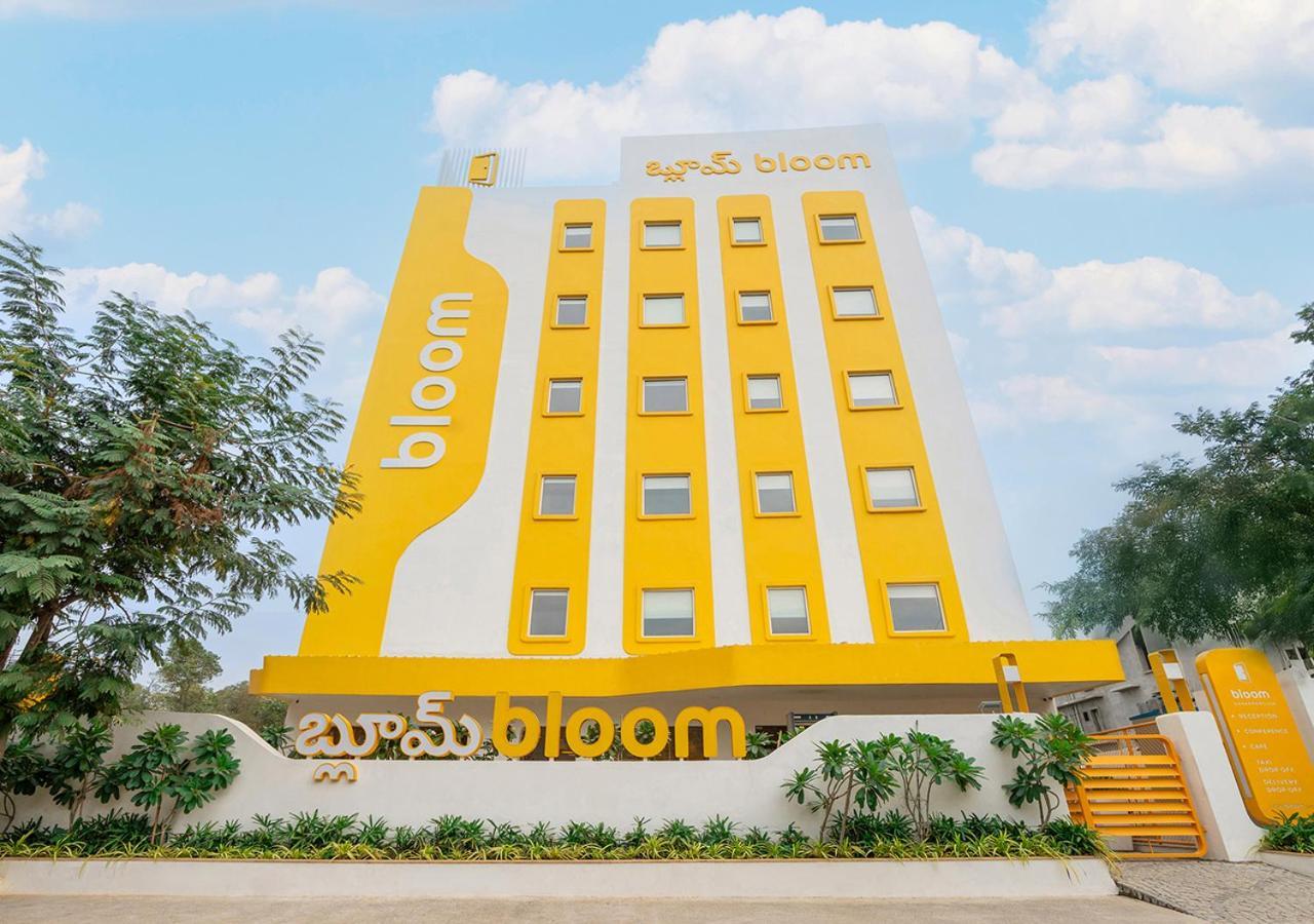 Bloom Hotel Financial District Hyderabad Eksteriør billede